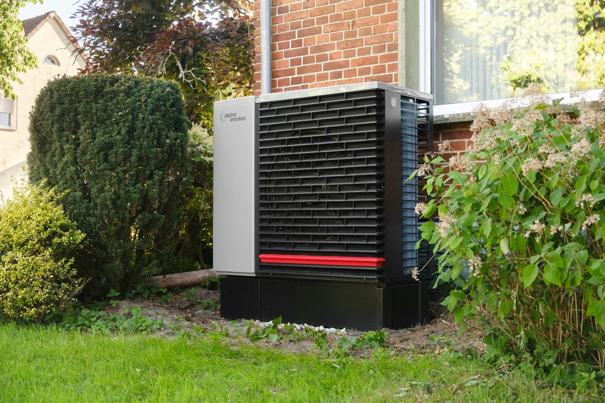 Outdoor residential heat pump unit